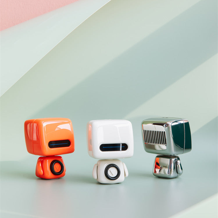 FluxBot Mini – Cute Robot Bluetooth Speaker